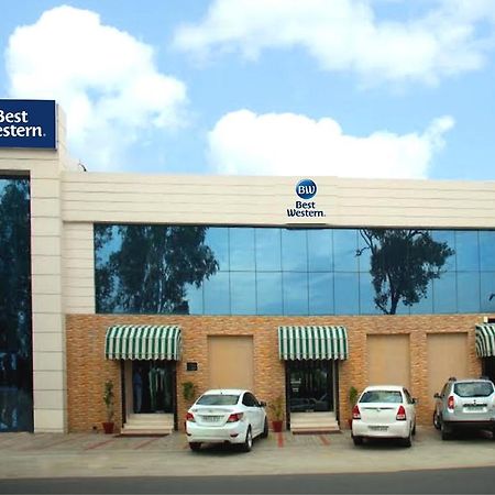 Continent Nakodar Hotel & Resorts エクステリア 写真
