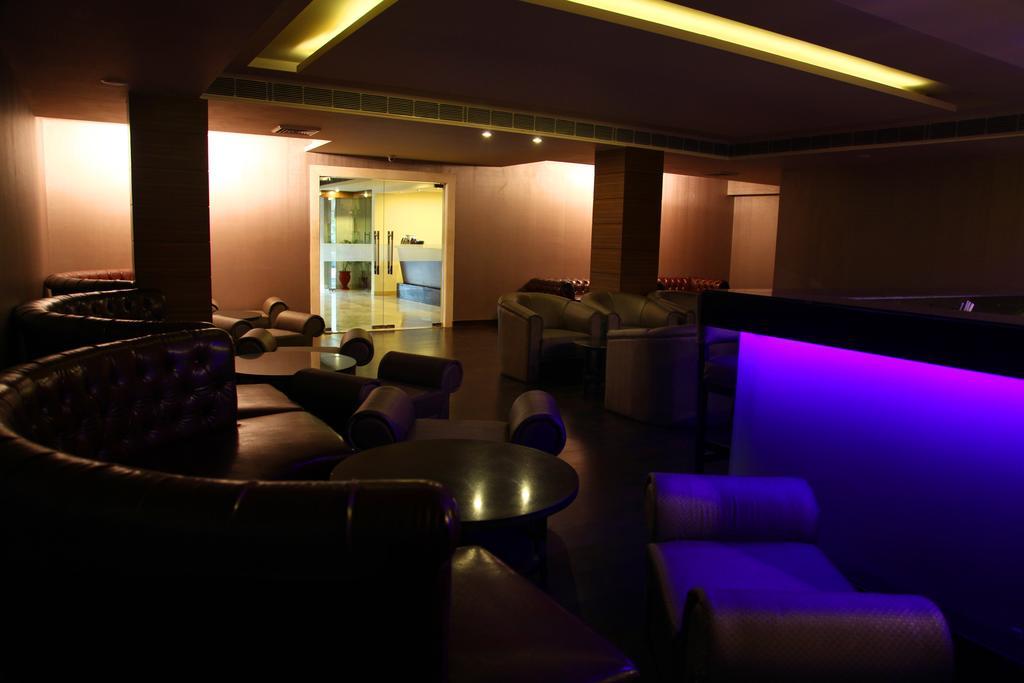 Continent Nakodar Hotel & Resorts エクステリア 写真