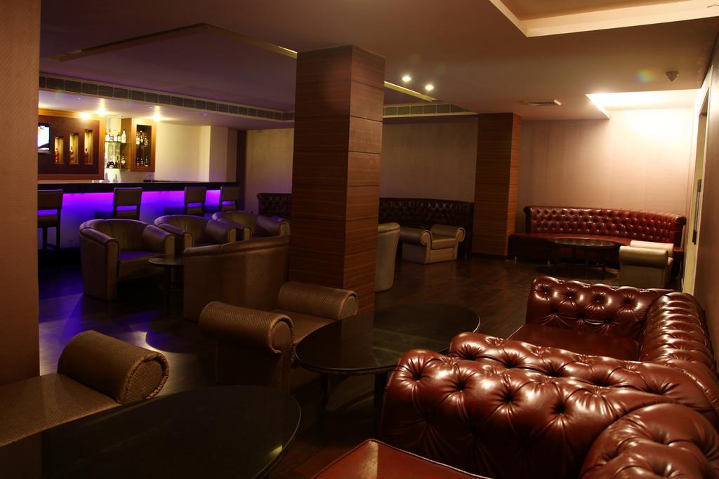 Continent Nakodar Hotel & Resorts エクステリア 写真