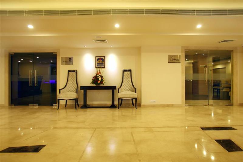 Continent Nakodar Hotel & Resorts エクステリア 写真