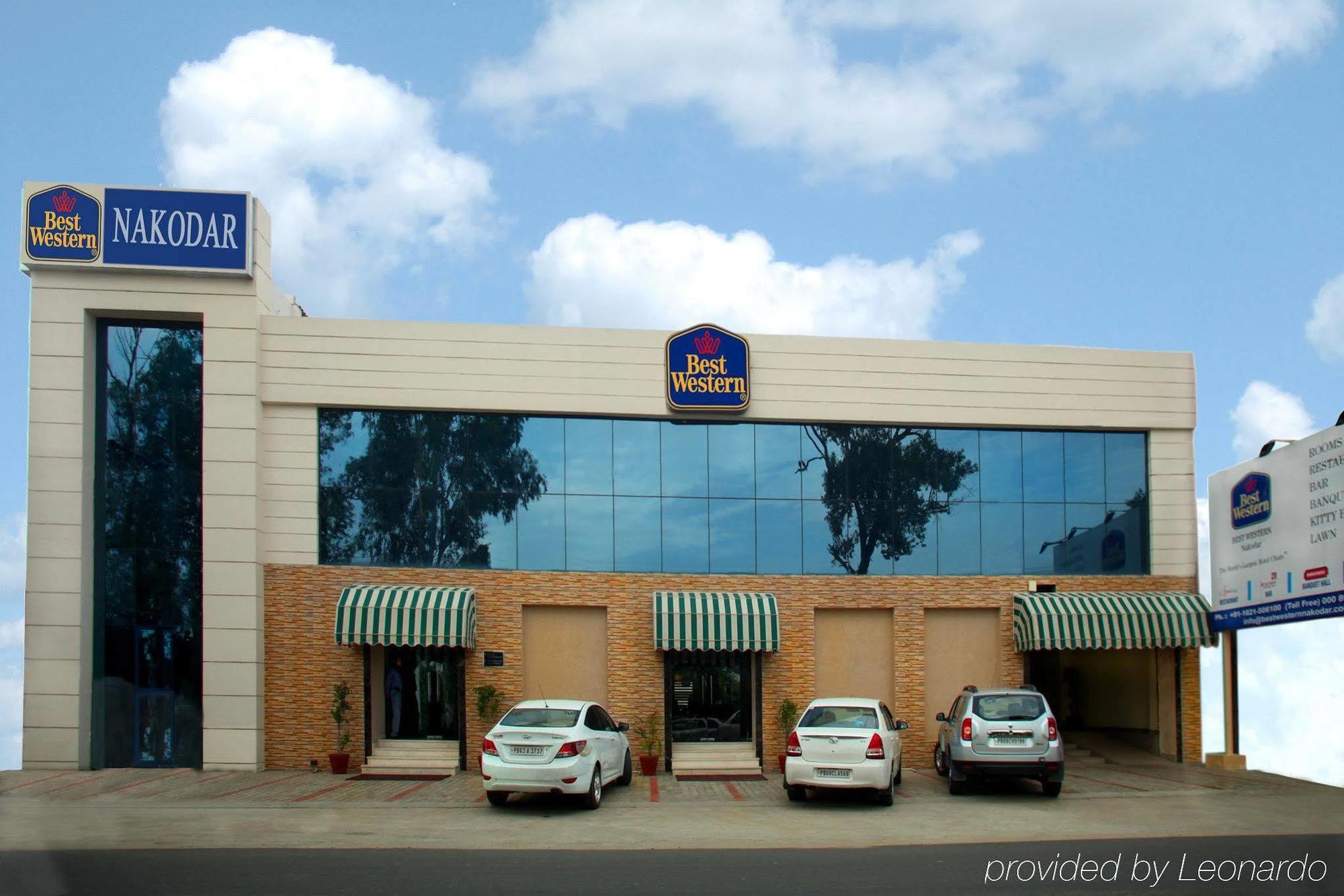 Continent Nakodar Hotel & Resorts エクステリア 写真