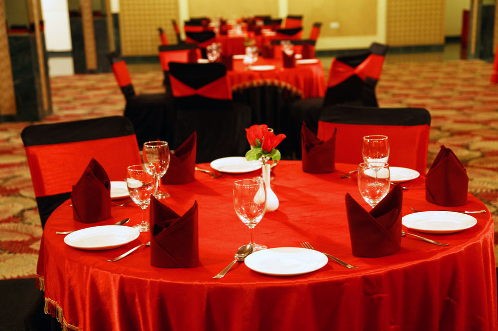 Continent Nakodar Hotel & Resorts エクステリア 写真