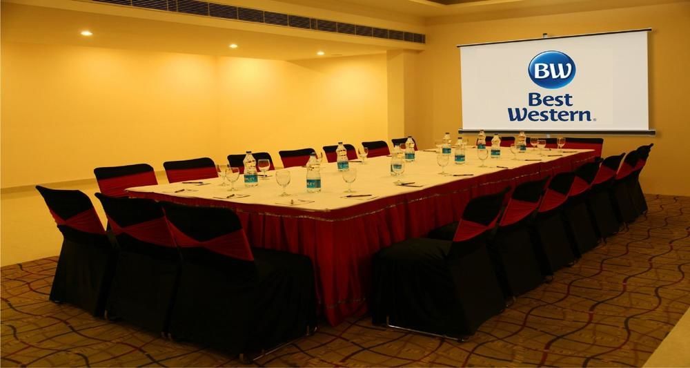 Continent Nakodar Hotel & Resorts エクステリア 写真